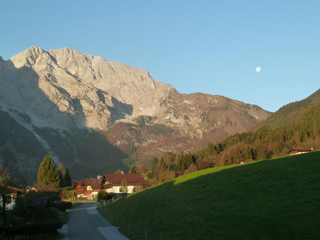 Pension Schone Aussicht Kuchl Exteriör bild